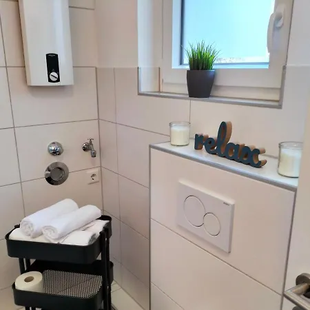 Apartment Living-life, Klinik & Messe Vor Ort, Wlan, Netflix *