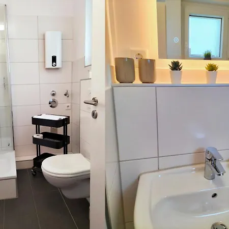 Living-life, Klinik & Messe Vor Ort, Wlan, Netflix Apartment *